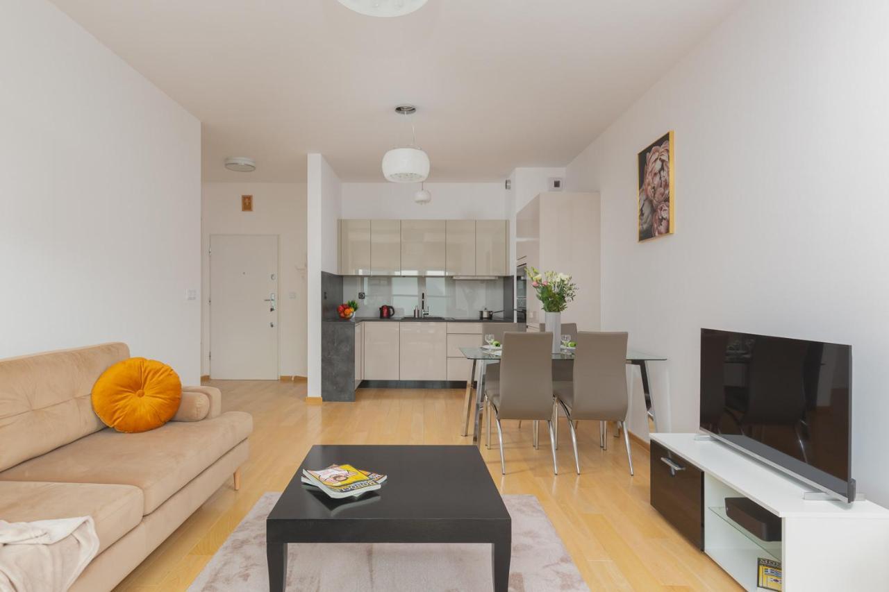 Dzielna Apartment Warsaw Wola By Noclegi Renters Exterior photo